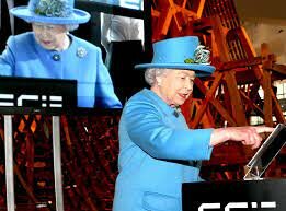 The Queen & Her Tech